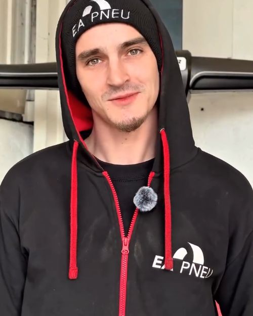 Membre de l'équipe EA Pneu